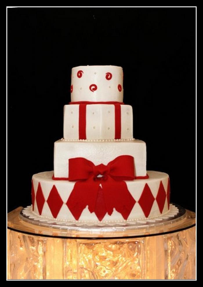 Red Wedding Cakes