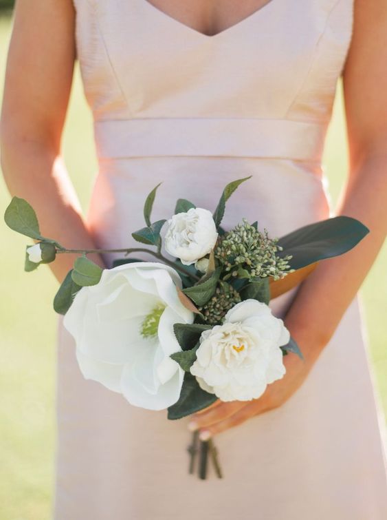 Minimal Bridal Bouquet Arabia Weddings 9697