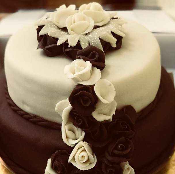 Les Gateaux De Madame Fhal Arabia Weddings