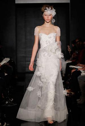 Our 5 Favorite Wedding Gowns this Fall! - Arabia Weddings