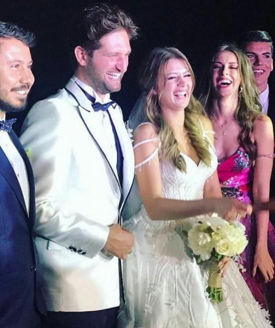 gizem_karaca_wedding_2.jpg