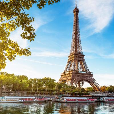  Honeymoon Destination: Paris