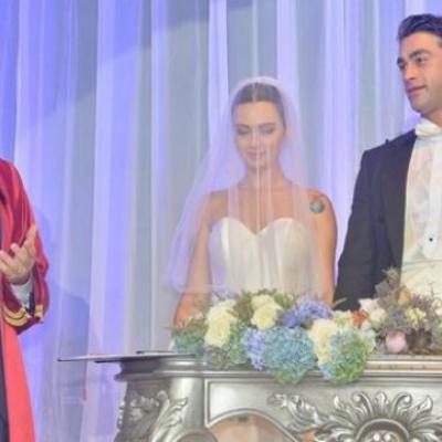 Birce Akalay And Aarp Levendoglu S Wedding Arabia Weddings