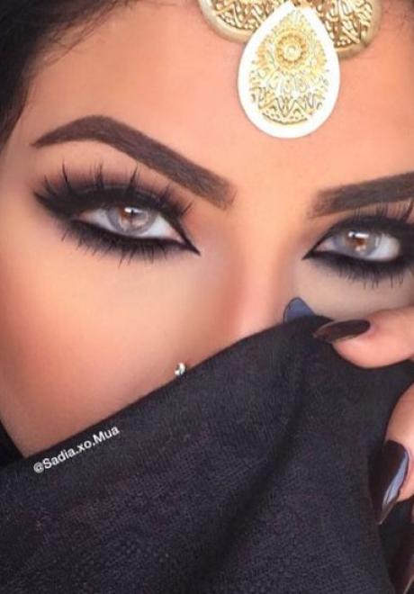 Beautiful arab eyes