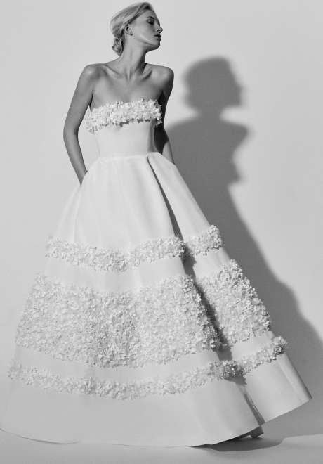 مجموعة كارولينا هيريرا لفساتين زفاف ربيع 2018