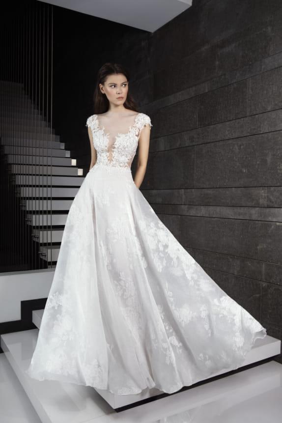 choosing the right wedding dress