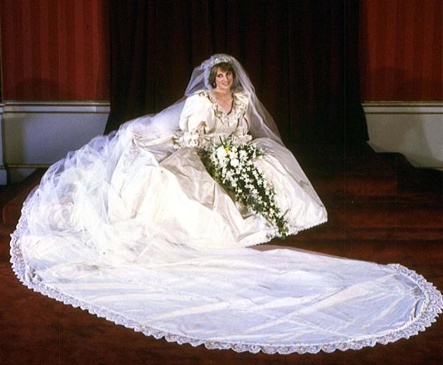 The Crown's Princess Diana Wedding Dress Vs. The Real-Life Gown – Hollywood  Life