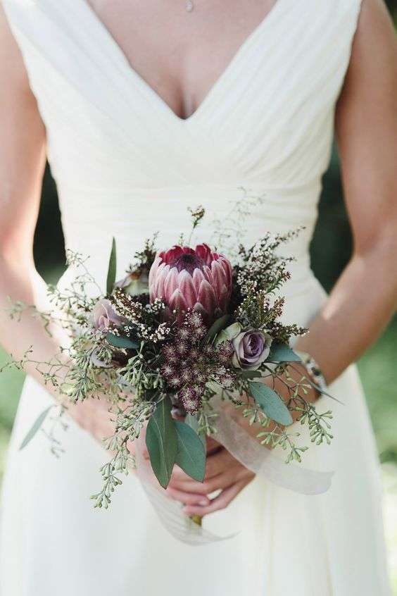 Small Bridal Bouquets Arabia Weddings   Small Bridal Bouquet 4 