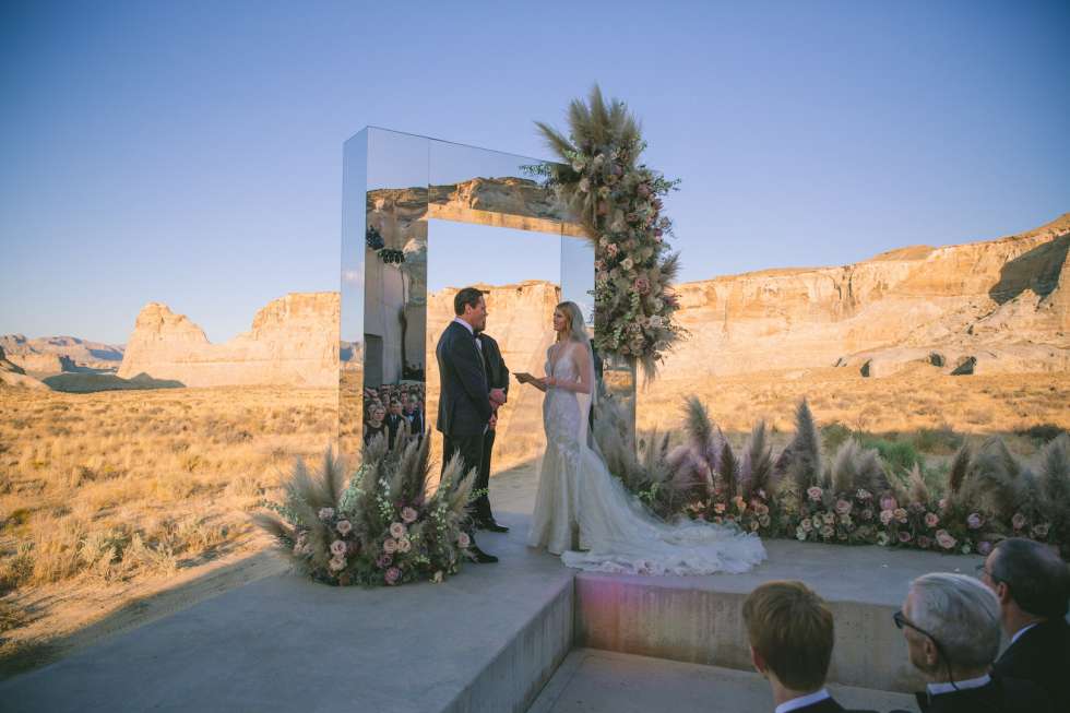 DJ Tiesto&#039;s Desert Wedding by Colin Cowie