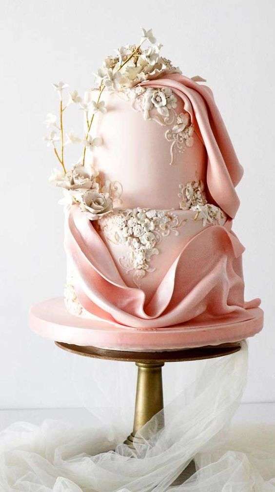40 Beautiful Wedding Cake Trends 2023 : Modern Petal White Three Tiers