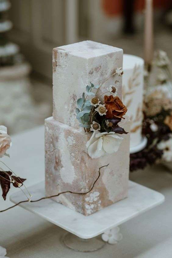 Best Cakes: From Engagement to Wedding - Page 7 of 20