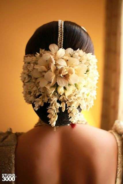 Image of Bride hairstyle In South Indian Wedding-BU015076-Picxy