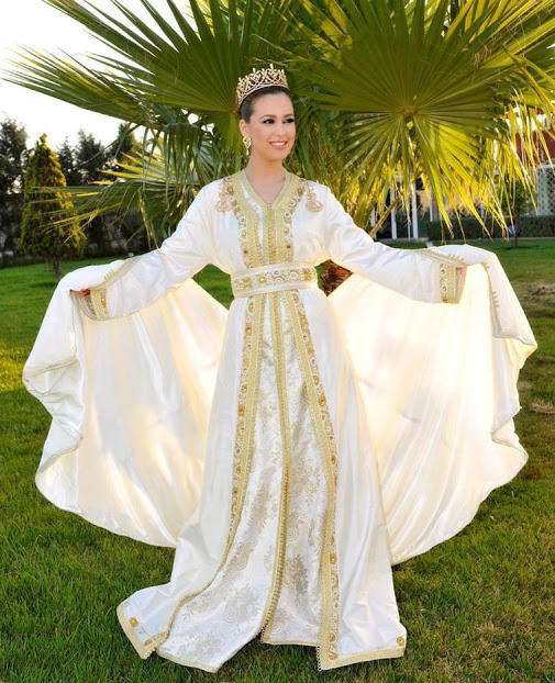 White kaftan clearance wedding dress