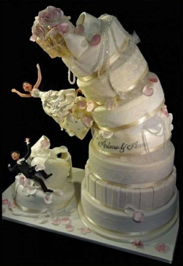 Funny wedding cake - Decorated Cake by Marianna - CakesDecor