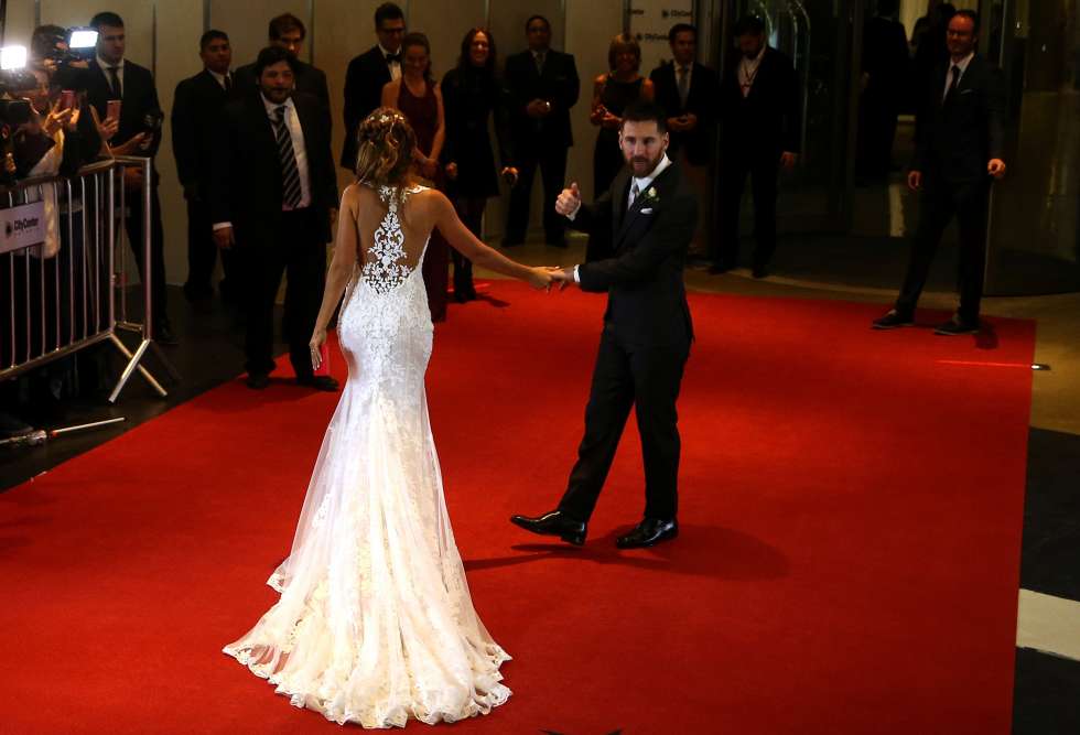 Lionel Messi and Antonella Roccuzzo s Wedding Arabia Weddings