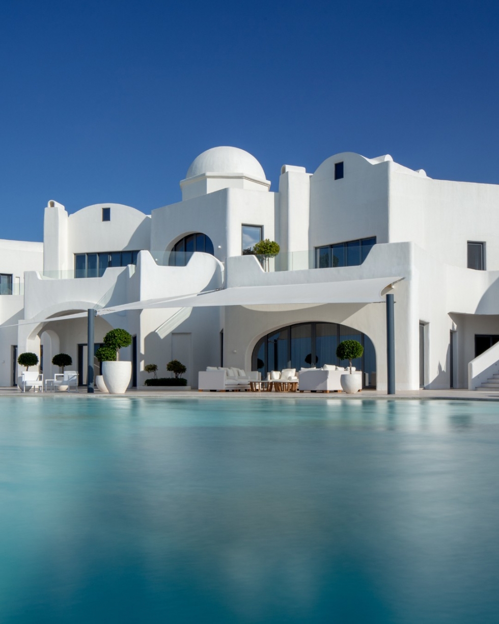 Anantara Santorini Abu Dhabi