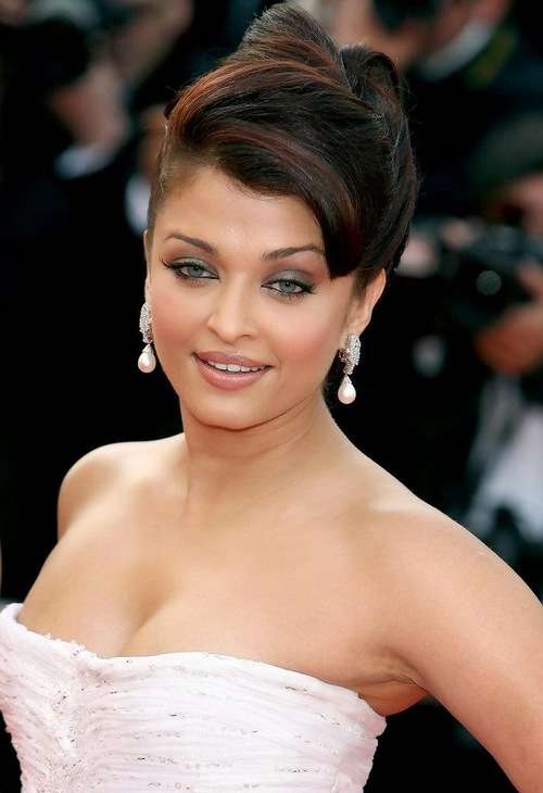 Aishwarya Rai Female Mughal Empire, actor, celebrities, india, bride png |  PNGWing