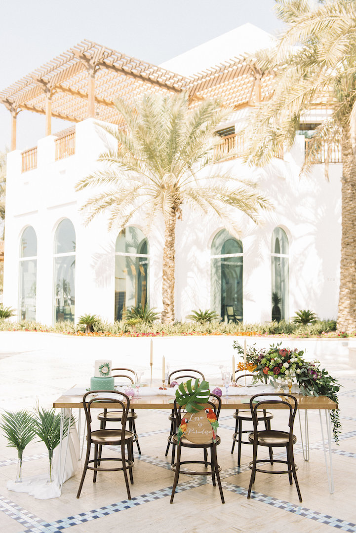 tropical-inspired wedding photo shoot